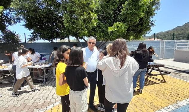 Başkan Topaloğlu kermese katıldı