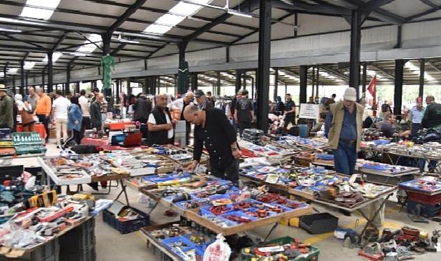 Kartepe Antika Pazarı’na İlgi Artıyor