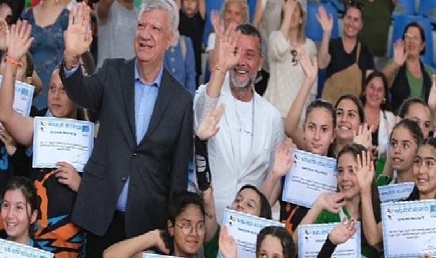 Narlıdere’nin Spor Okullarında Sertifika Heyecanı