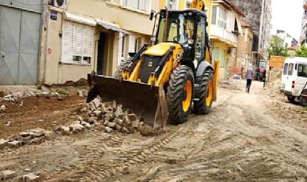 Seferihisar’ın yolları yenileniyor