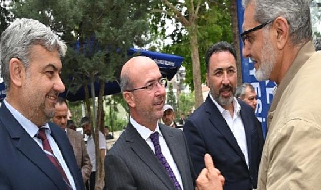 Selçuklu Belediye Başkanı Ahmet Pekyatırmacı, Cuma Buluşmaları kapsamında Hocacihan Mahallesi Zülfikar Camii’nde vatandaşlarla bir araya geldi