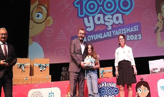 “Aklınla 1000 Yaşa” zeka oyunları yarışmasının kazananları ödüllerini aldı