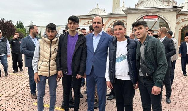 Başkan Altay Konsan Sanayi Camii’nde Vatandaşlarla Buluştu