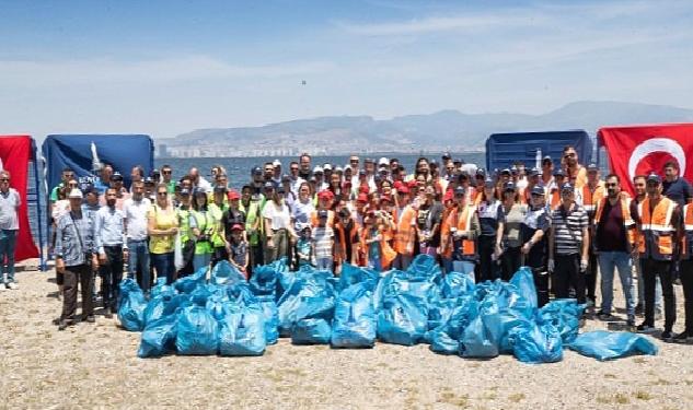 Başkan Soyer daha temiz bir İzmir için çocuklar ve gönüllülerle atık topladı “Doğamıza sahip çıkmak, farkındalık yaratmak için bu çalışmayı yapıyoruz”