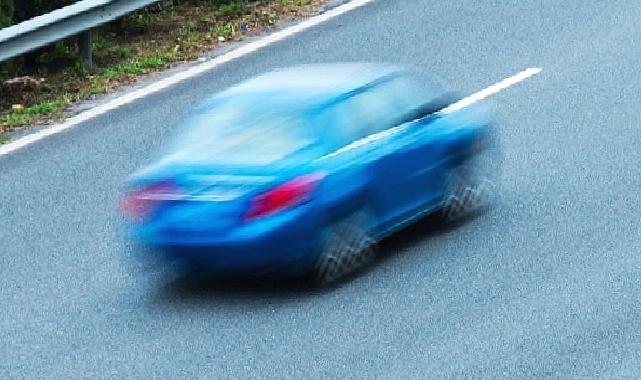 Bayram yolculuğunda otoyol hipnozuna girmeyin!