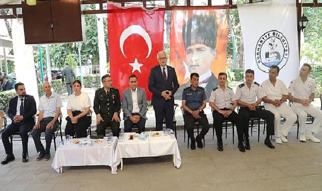 Burhaniye’de bayramlaşma töreni yapıldı