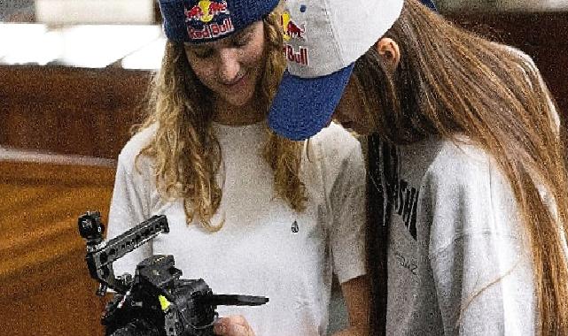 Canon kameraları, Red Bull’un ‘Müzede Kaykay Özel Gösterisi’ni ölümsüzleştirdi