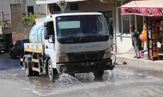 Edremit Belediyesi Kapsamlı Temizliklerine Devam Ediyor!