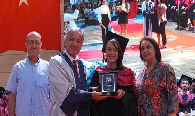 Egeli 362 genç hekim sağlık ordusuna uğurlandı