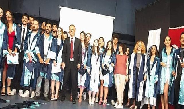 EÜ Çeşme Turizm Fakültesi çatısı altında ilk mezunlarını verdi