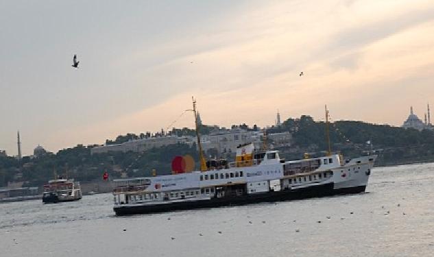 Final coşkusu İstanbul Boğazı’nda yankılandı