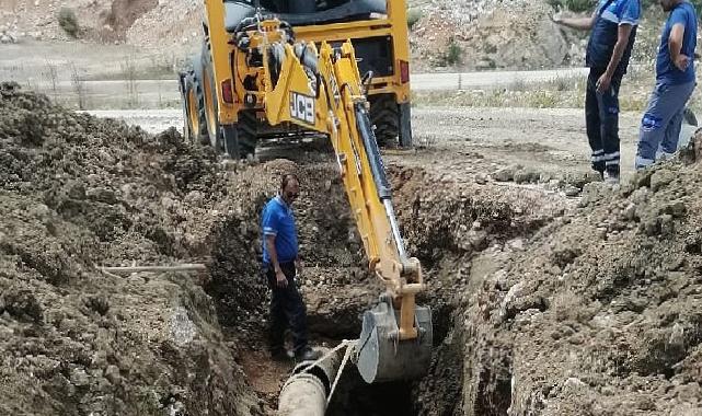 Heyelanın patlattığı boru onarıldı