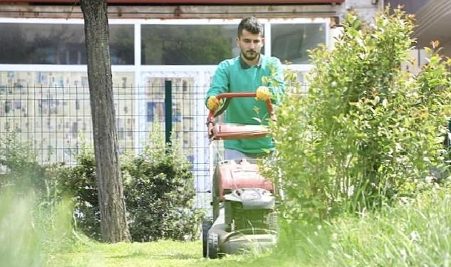 İnegöl’ün Yeşil Alanları Yaza Hazırlanıyor