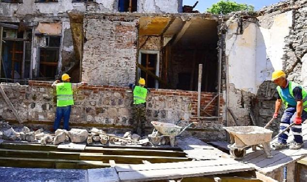 İzmir Büyükşehir’den Basmane’ye tarihi dokunuş