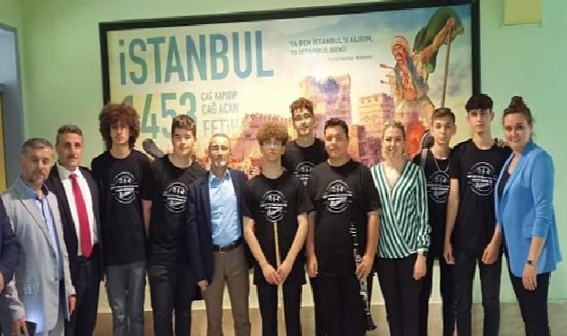 Karşıyaka Şehit Prof. Dr. İlhan Varank Anadolu İmam Hatip Lisesi’nde “Yaşayan Kütüphane Açılışı” Gerçekleştirildi
