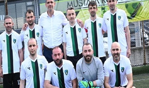 Kartepe’de Birimler Aarası Futbol Turnuvası Başladı