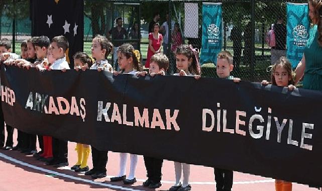 Miniklerin ilk mezuniyet heyecanı