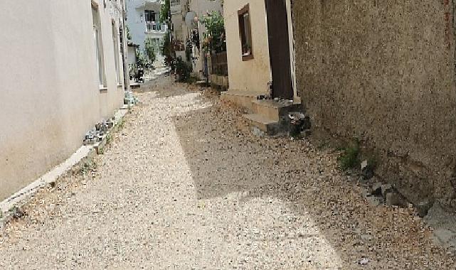 Mudanya Belediyesi, Büyükşehir’in unuttuğu Kumyaka’da yolları yenileyecek