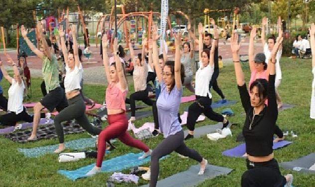 Nilüferliler yoga için buluşuyor