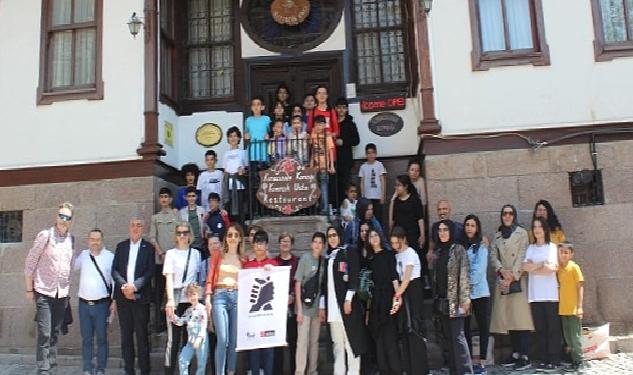 TİKAV, El Ele Birlikteyiz Projesi ile Depremzede Öğrenci ve Aileleriyle Birlikte