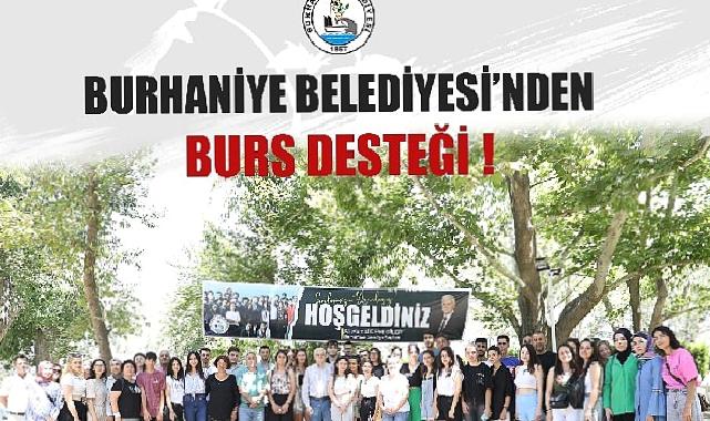 Üniversite öğrencilerinin bursları hesaplarında