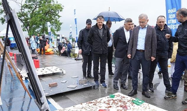 Üsküdar Belediyesi ve Doğa Dostu Dalgıçlar Kız Kulesi ve Salacak Sahili Arasında Deniz Temizliği Gerçekleştirdi