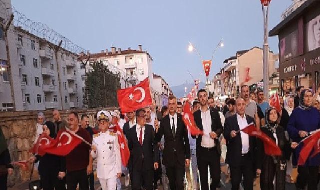 15 Temmuz Demokrasi ve Milli Birlik Günü’nde Gölcük dimdik ayakta