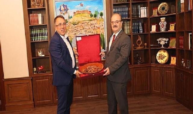 Bakan yardımcısı Çam’dan Belediye Başkanı Savran’a ziyaret  