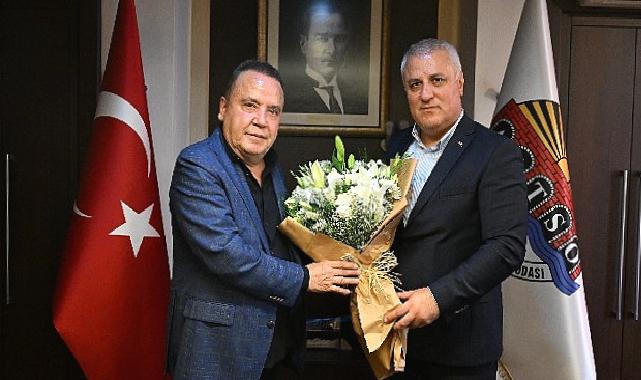 Başkan Böcek Alanyalı turizmcilerle bir araya geldi