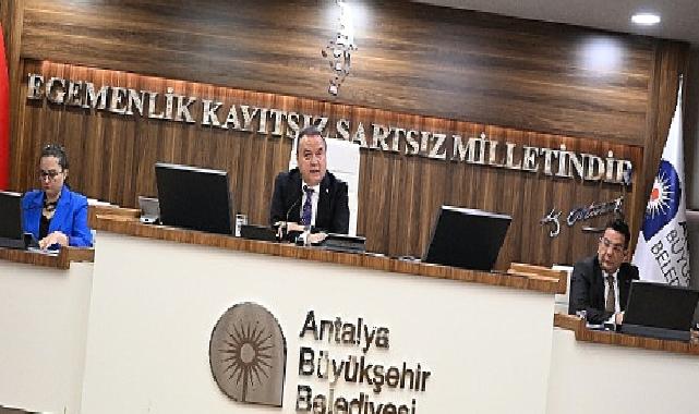 Başkan Böcek Meclis’e ulaşımla ilgili bilgi verdi