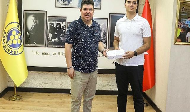 Başkan Kılıç Başarılı Öğrenciyi Makamında Ağırladı