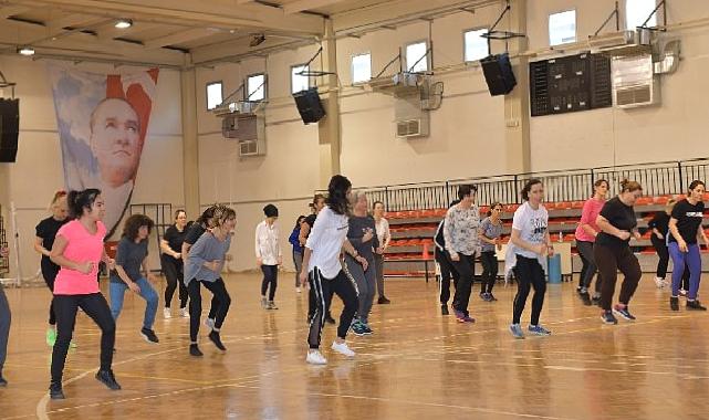 Çiğli Belediyesi’nden Kadınlara Özel Yaz Spor Kursları