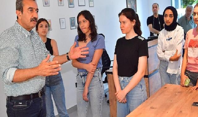 Çukurova’da ders kafeler dolup taşıyor