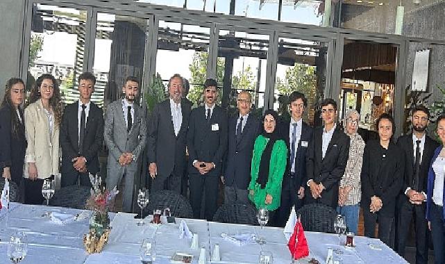 Hamdi Akın’dan Gençlere İş Hayatı Öğütleri