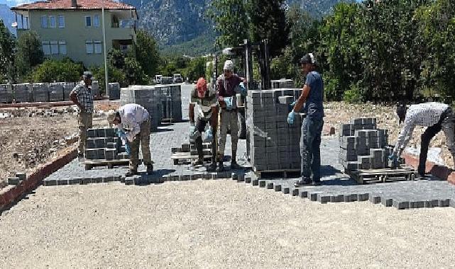 Kemer’de yol ve kaldırım çalışmaları