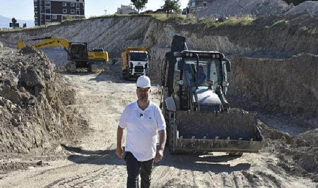 Menemen Belediyesi geleceğin doğa dostu kütüphanesinin inşaatına başladı