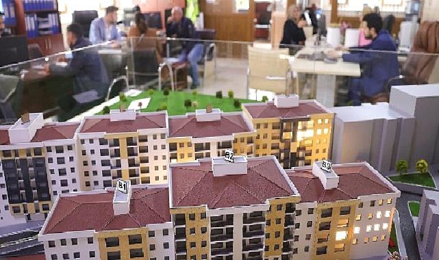 Merkez Kentsel Dönüşüm Projesi’nde hak sahipleri tapu devir işlemlerine başladı