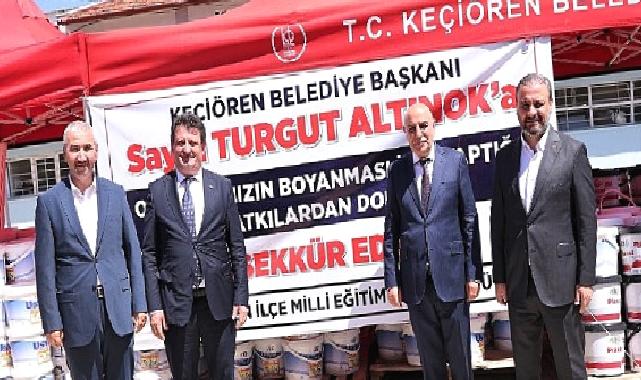 Okulların tadilatı için boyalar Keçiören Belediyesi’nden