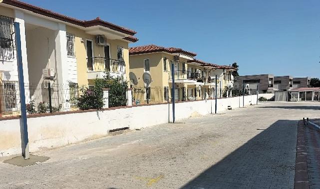 Pazar esnafına gölgelik askı direği