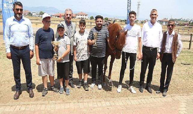 Rahvan atlar değirmendere’de şampiyonluğa koştu   