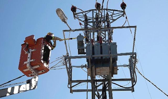 Sahiller doldu, bayramın 4. günü elektrik tüketiminde rekor kırıldı