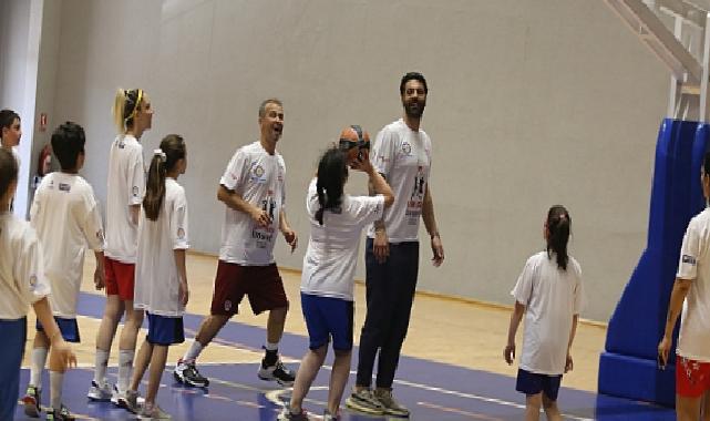 “Umuda Basket Veteran Basketbol Turnuvası” ile 272 TEGV’li çocuğun eğitimine destek sağlandı