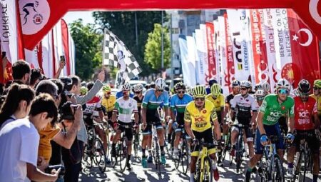 100. Yıl Cumhuriyet Bisiklet Turu Tüm Görkemleriyle Sona Erdi