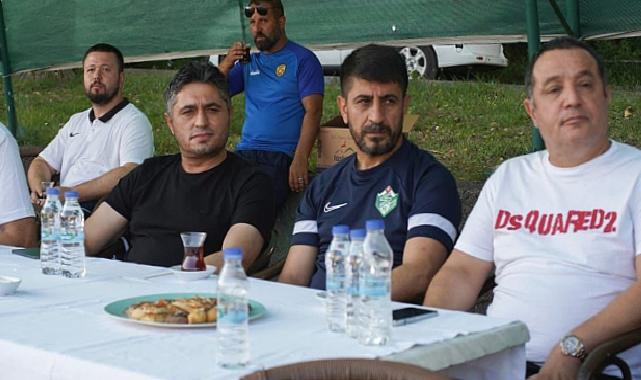 Aliağa Belediye Başkanı Serkan Acar’dan Aliağaspor FK’nın Bolu Kampına Ziyaret