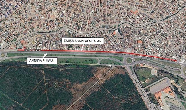Antalya Bulvarı yan yolunda asfalt yenileme çalışması