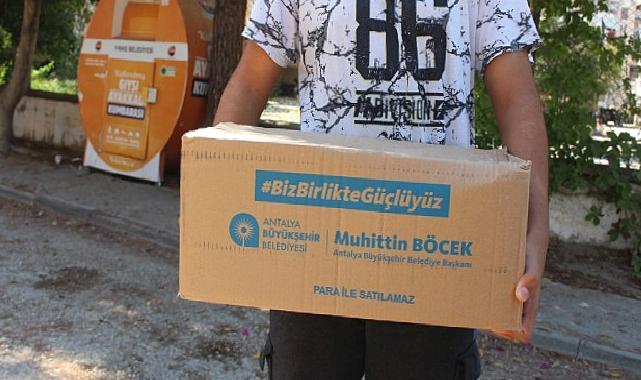 Antalya Büyükşehir’in glutensiz gıda yardımı sürüyor