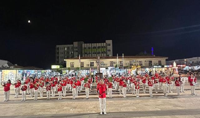 Cumhuriyet bandosu çalışmalarına devam ediyor