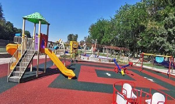 Çumra Belediyesi Mahallelere Yeni Oyun Parkları kazandırıyor