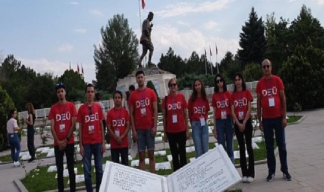 DEÜ Zafer Yürüyüşü için Afyon Kocatepe’de