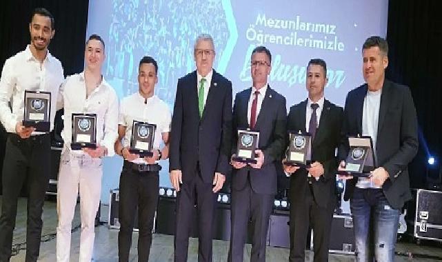 Ege Üniversitesi mezunlarıyla bağlarını koparmıyor